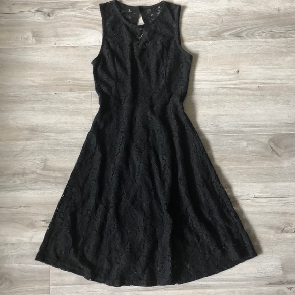 Dresses & Skirts - Lace Open-Back Dress